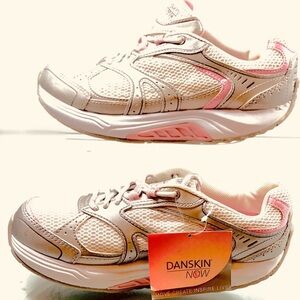 DANSKIN NOW Athena Rocker Toner Athletic Shoes